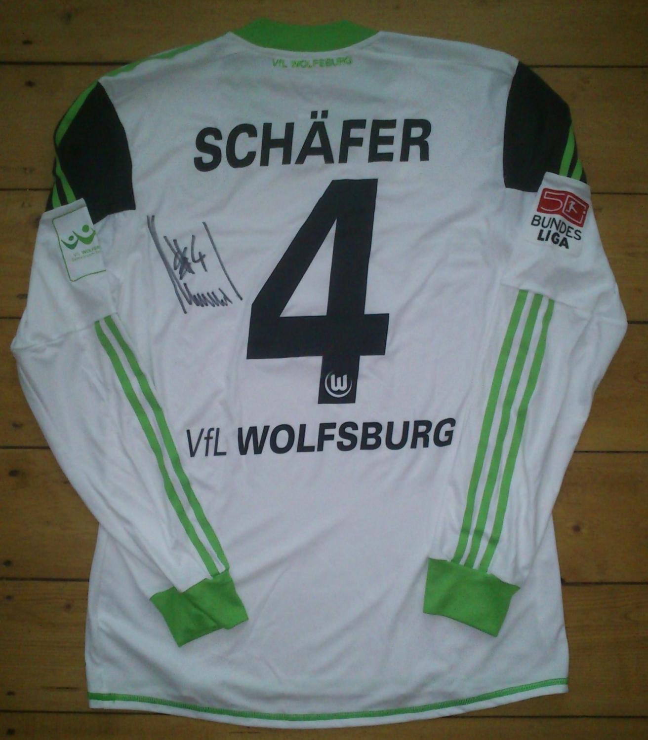 VfL Wolfsburg 2012-13 Away V2 Kit