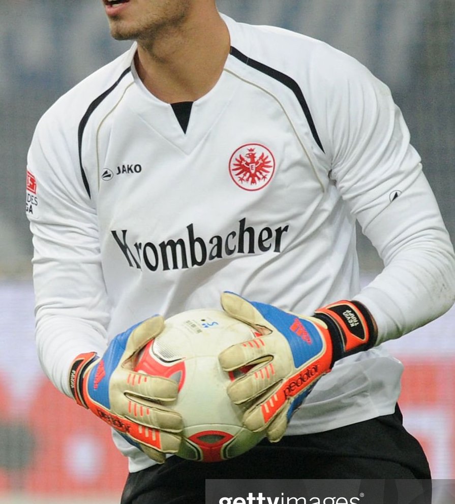 Eintracht Frankfurt 2012-13 GK 4 Kit