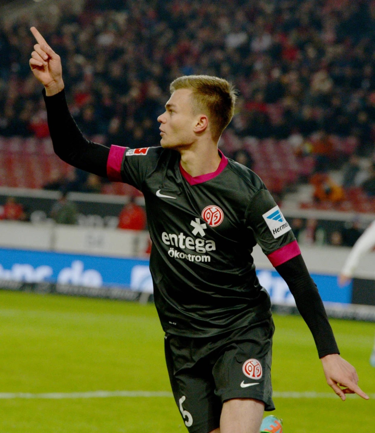 1. FSV Mainz 05 2013-14 Away Kit