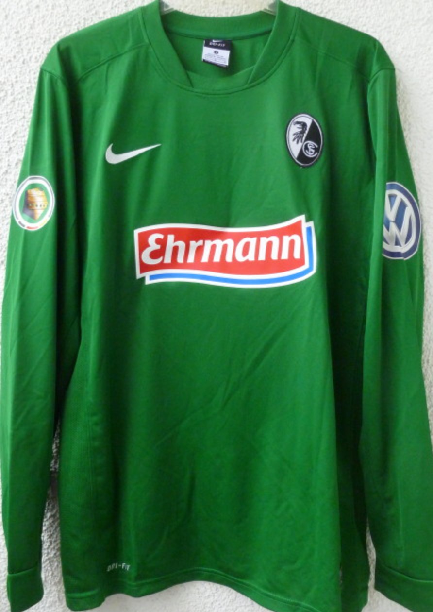 SC Freiburg 2013-14 GK 4 Kit