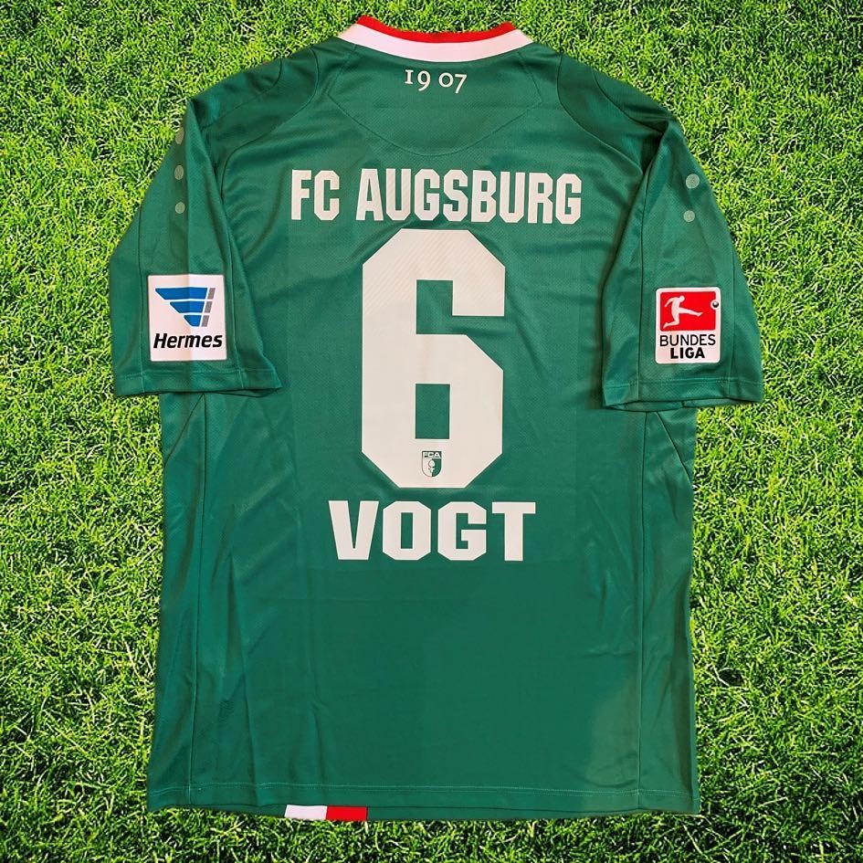 FC Augsburg 2013-14 Away 2 Kit