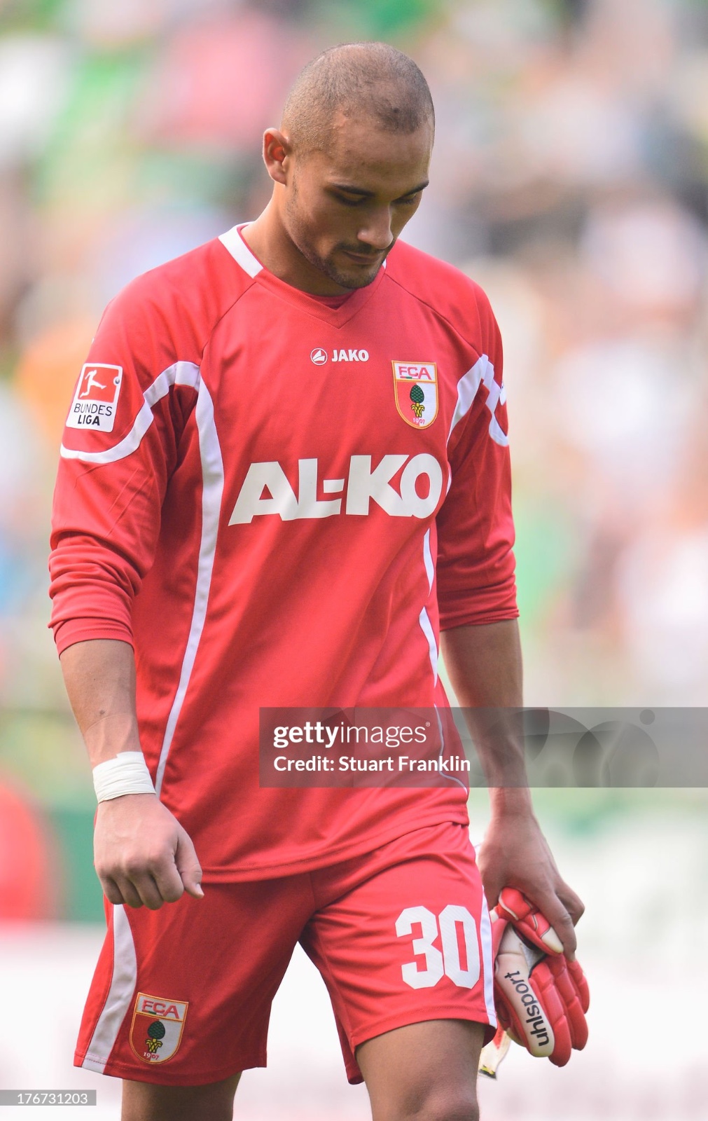 FC Augsburg 2013-14 GK 2 Kit