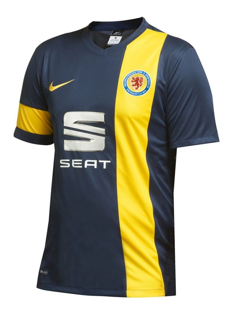 Eintracht Braunschweig 2013-14 Away Kit