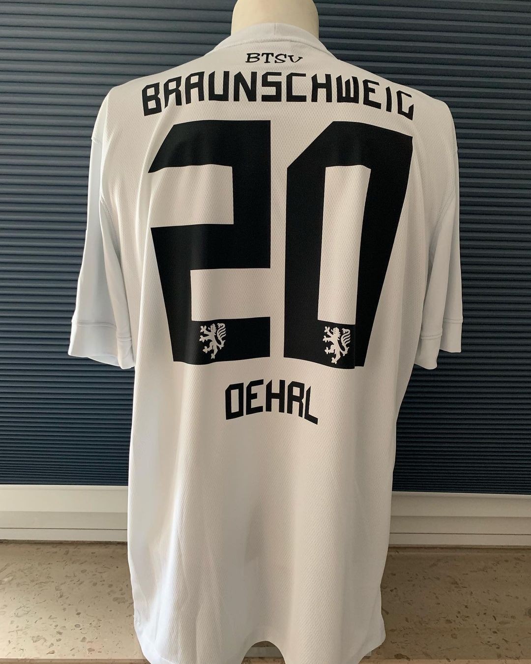 Eintracht Braunschweig 2013-14 Third Kit