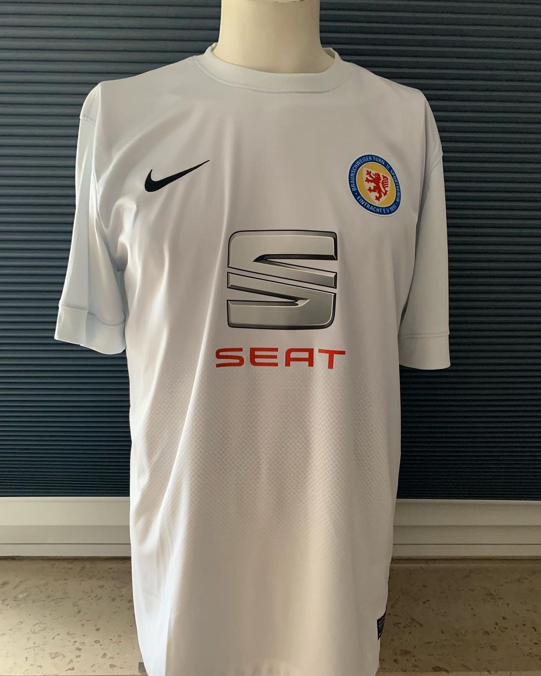 Eintracht Braunschweig 2013-14 Third Kit