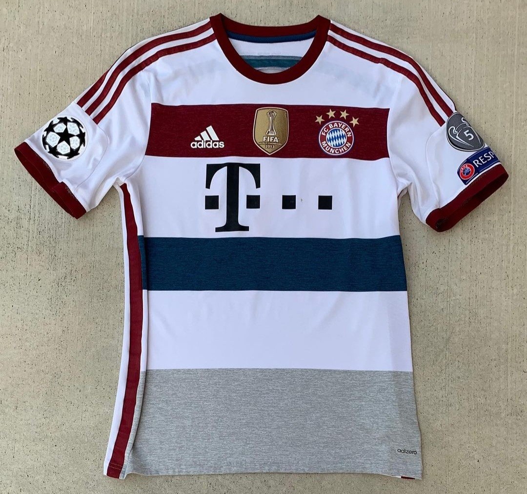 Bayern München 2014-15 Away V2 Kit