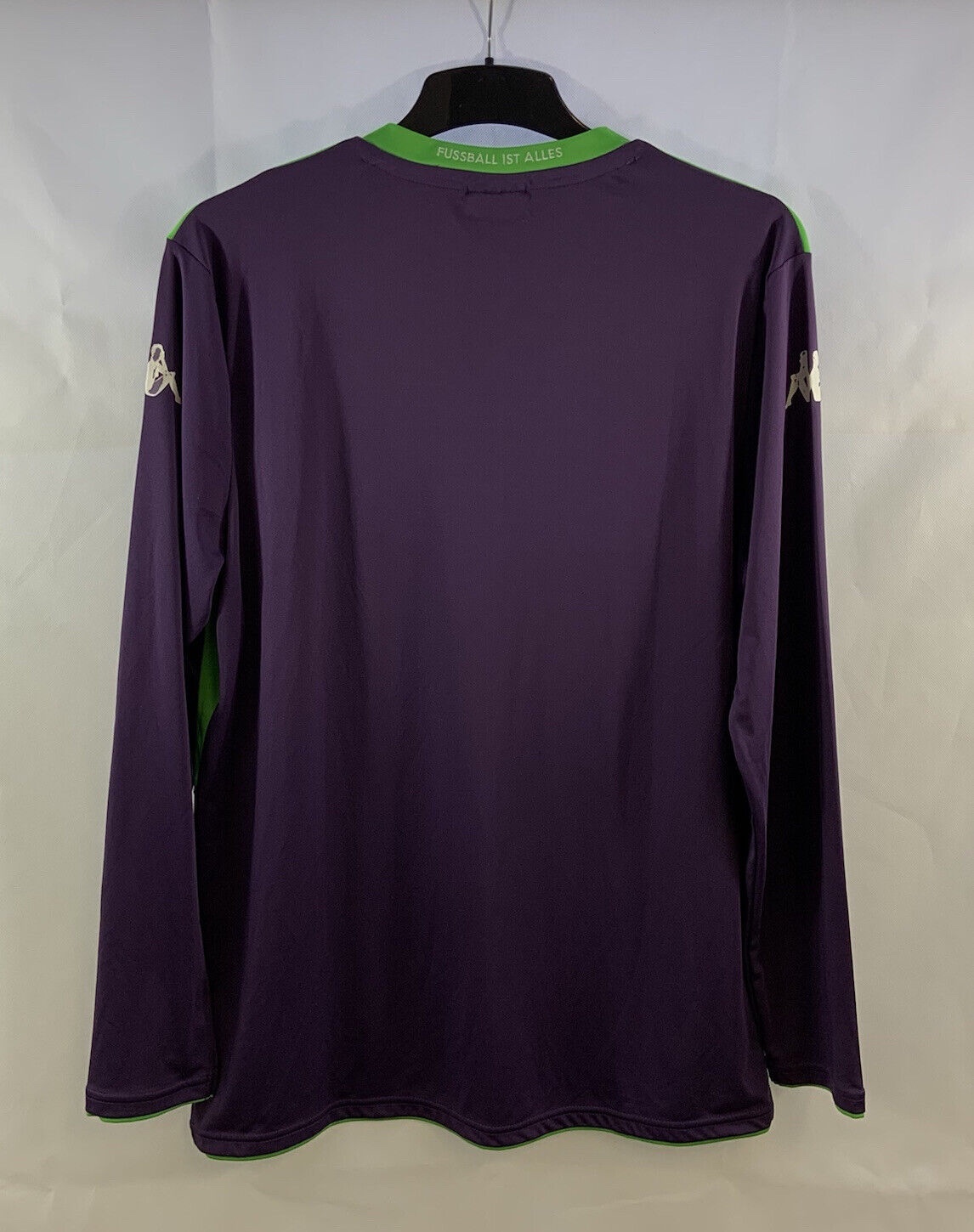 VfL Wolfsburg 2014-15 GK 1 Kit