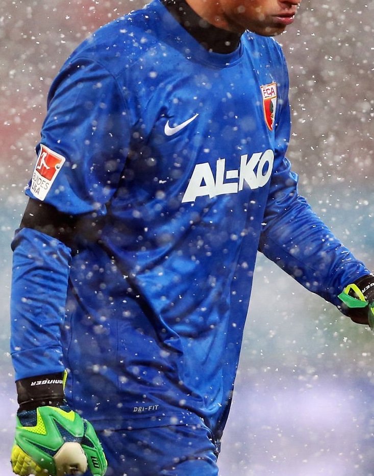 FC Augsburg 2014-15 GK 2 Kit
