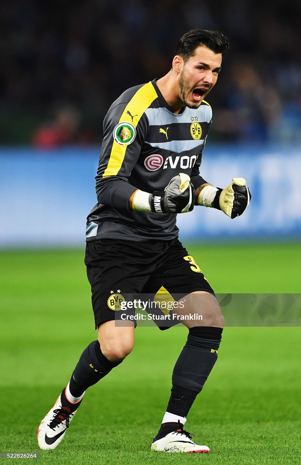 Borussia Dortmund 2015-16 GK 3 Kit