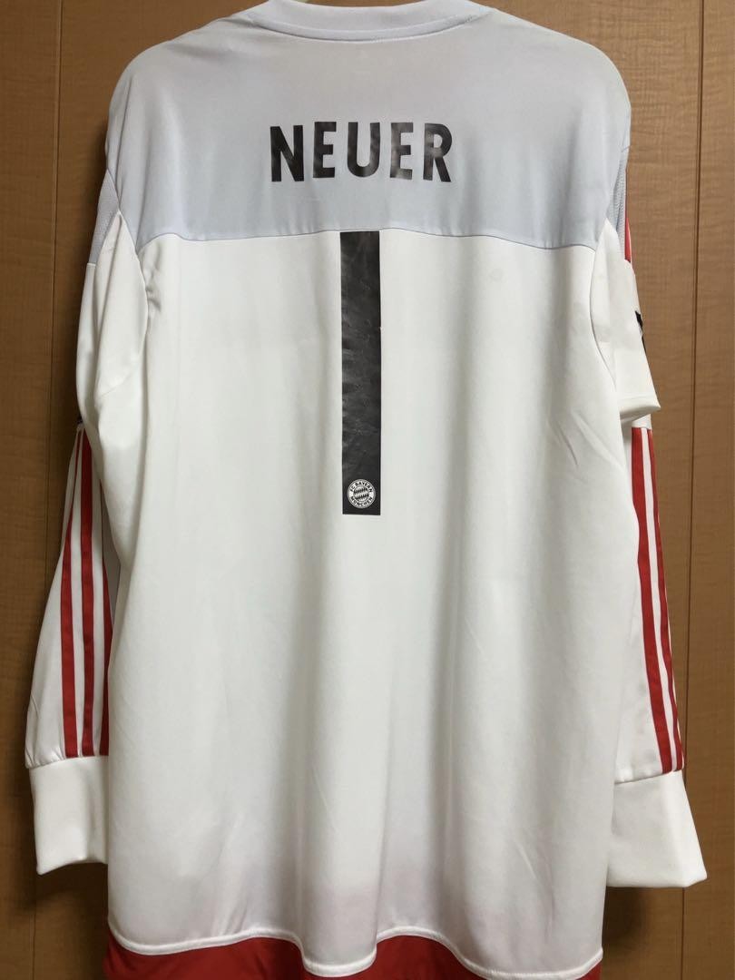 Bayern München 2015-16 GK 4 Kit
