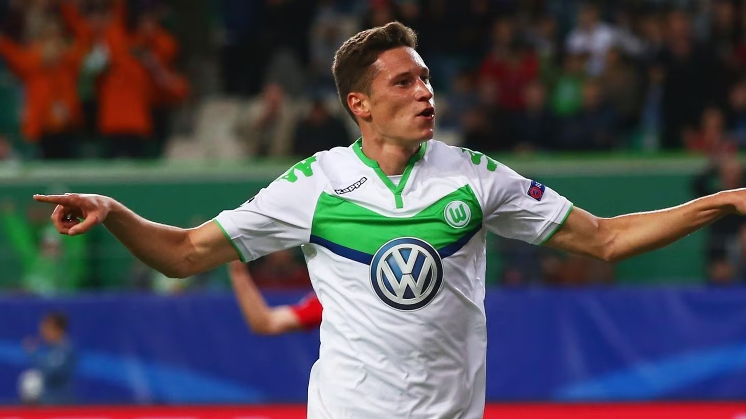 VfL Wolfsburg 2015-16 Home Kit