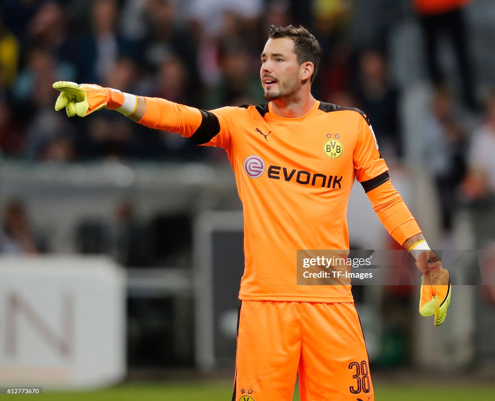 Borussia Dortmund 2016-17 GK 4 Kit