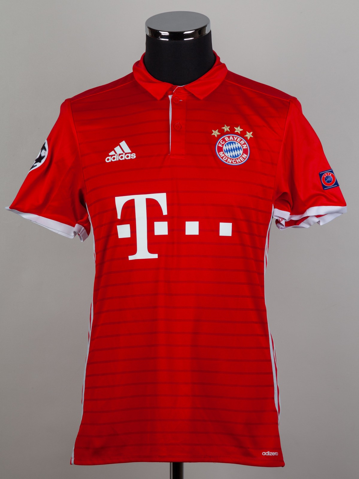 Bayern München 2016-17 Home Kit