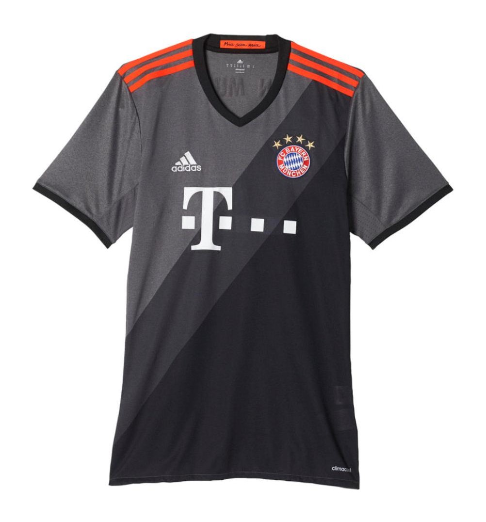 Bayern München 2016-17 Away Kit