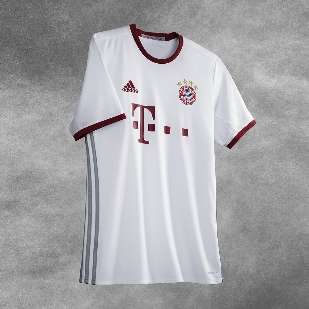 Bayern München 2016-17 Third Kit