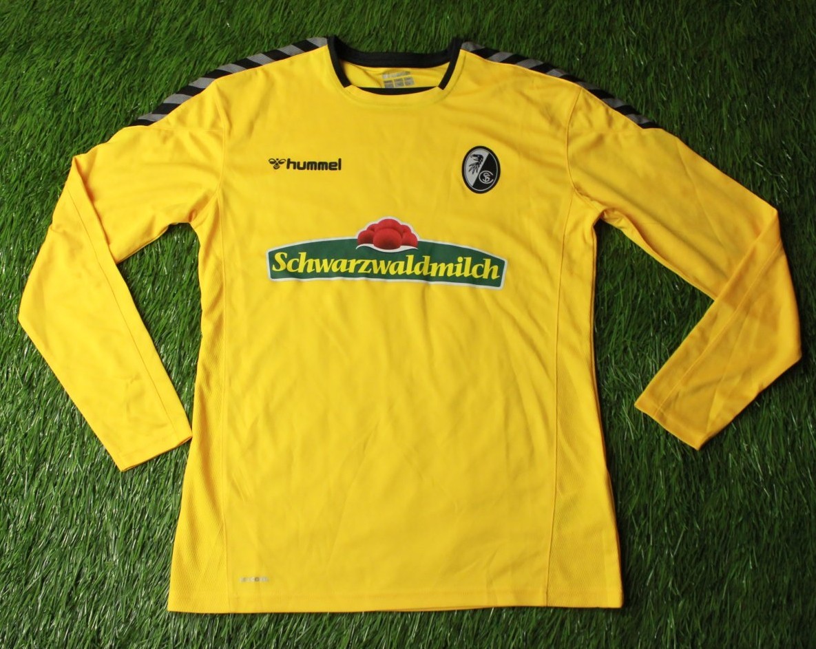 SC Freiburg 2016-17 GK Kit