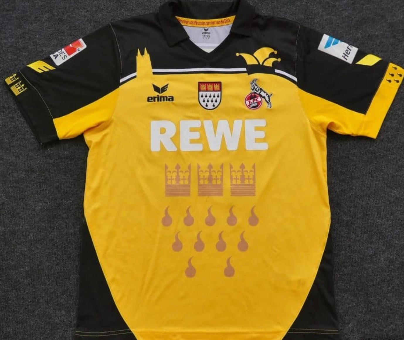 1. FC Köln 2016-17 GK Carnival Kit