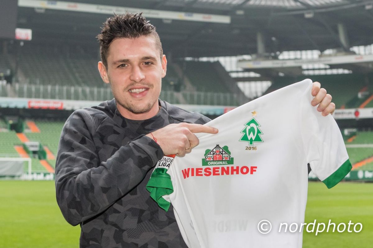 Werder Bremen 2016-17 Christmas Kit