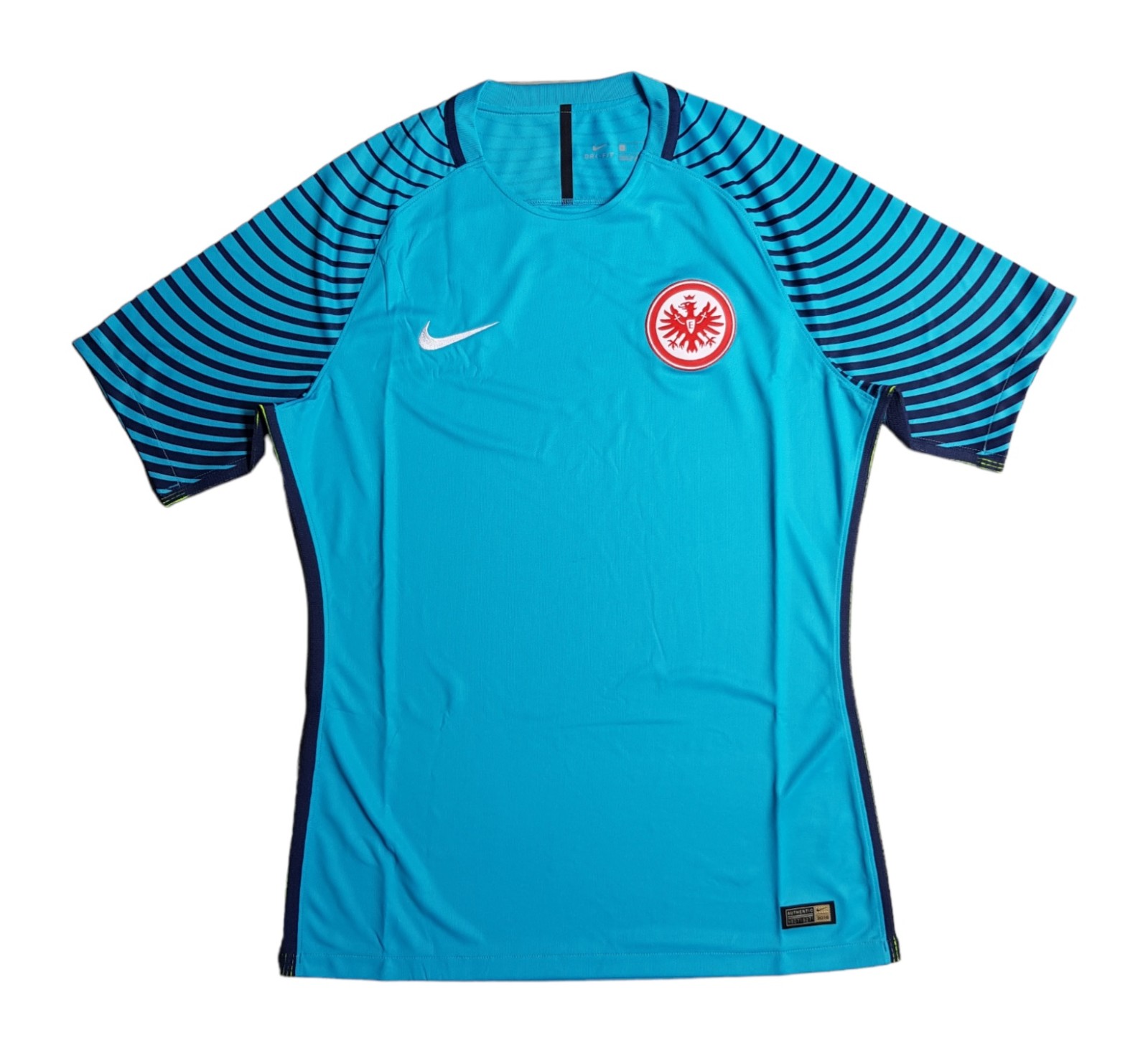 Eintracht Frankfurt 2016-17 GK 1 Kit
