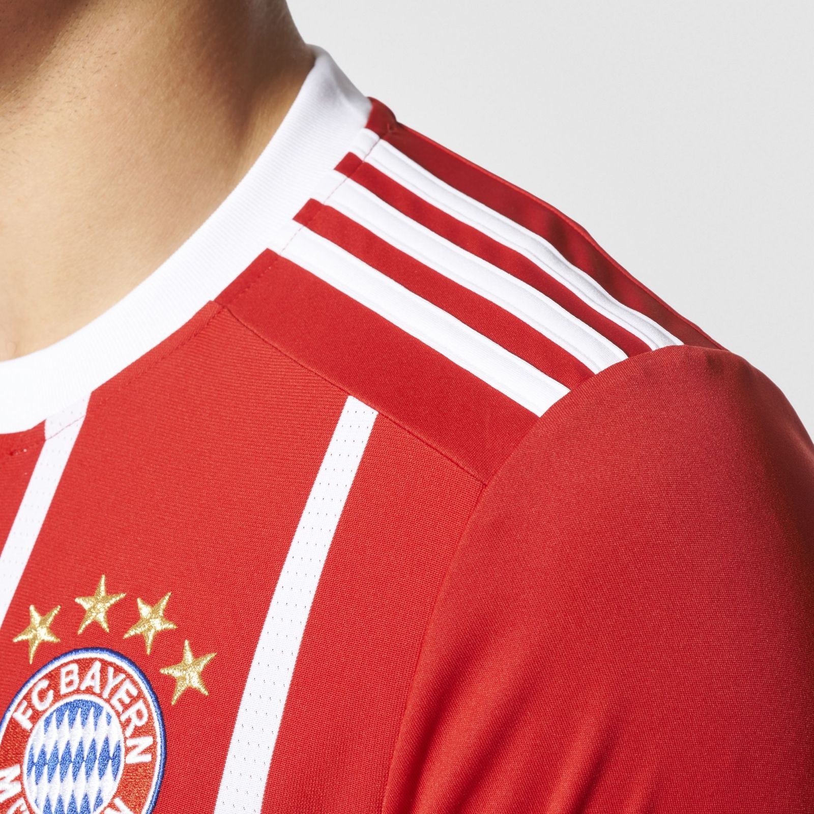 Bayern München 2017-18 Home Kit