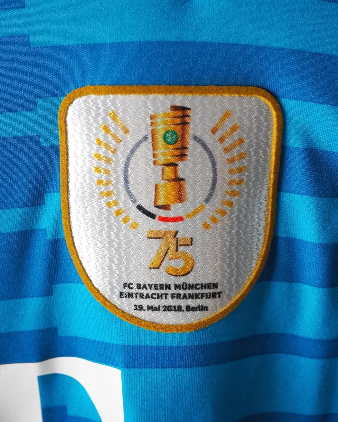 Bayern München 2017-18 DFB-Pokal Final GK Kit
