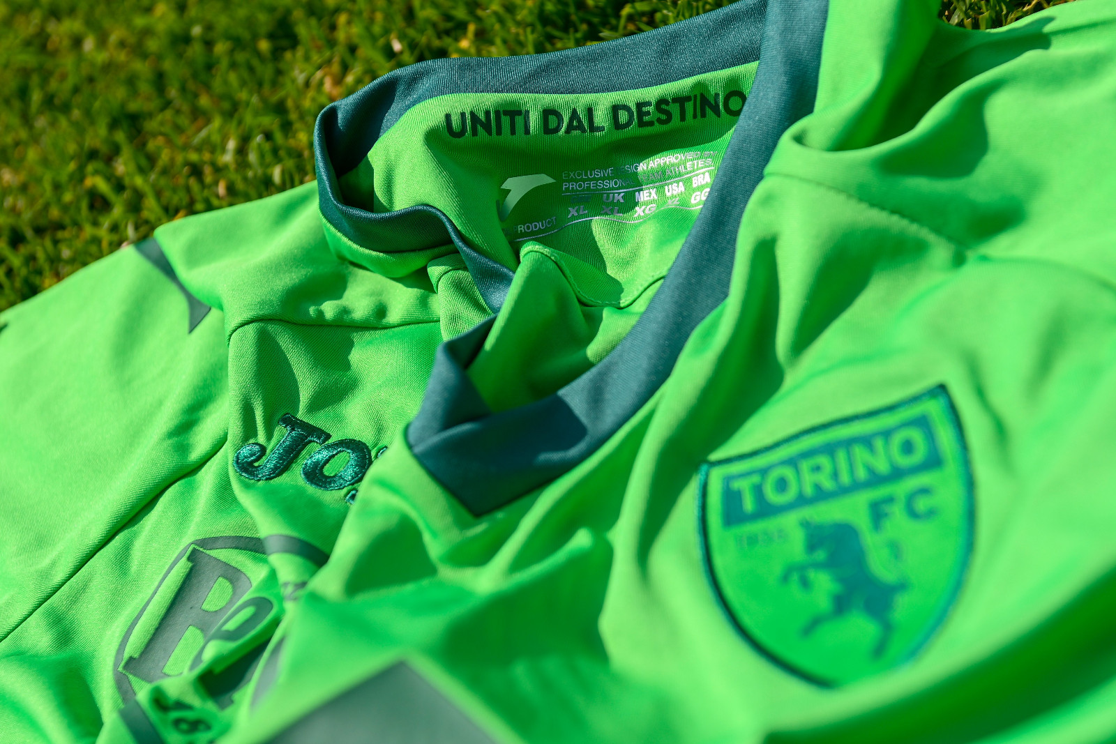 Torino FC 2021-22 GK Away Kit