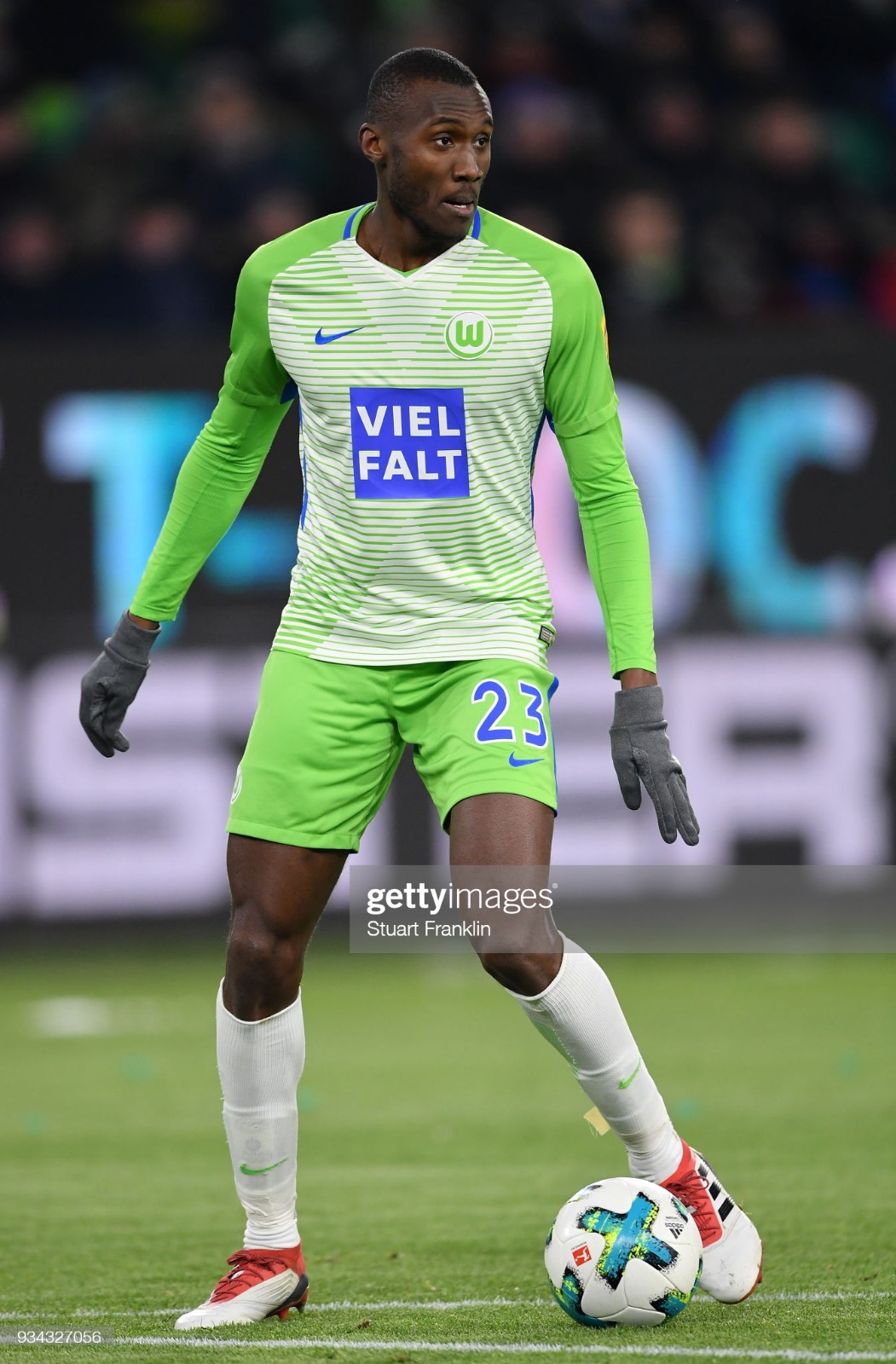 VfL Wolfsburg 2017-18 Home V2 Kit