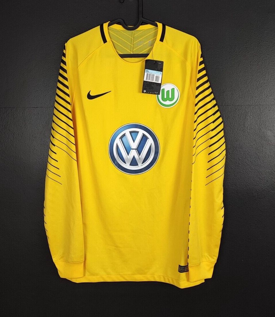 VfL Wolfsburg 2017-18 GK 2 Kit
