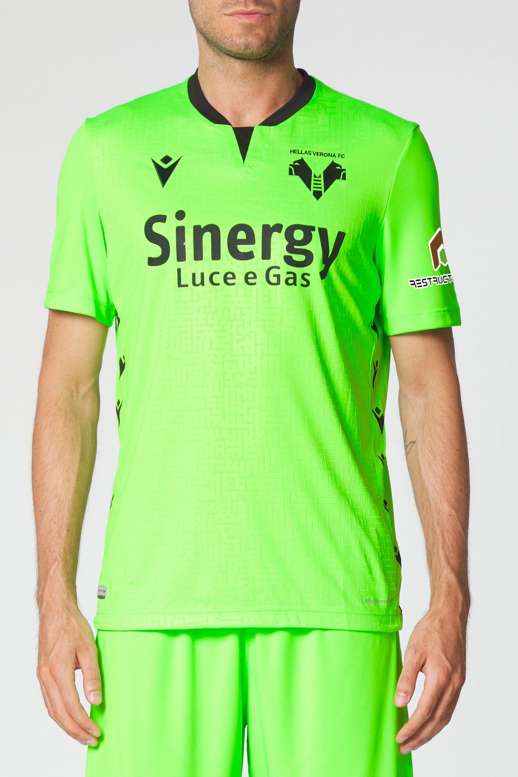 Hellas Verona 2021-22 GK 1 Kit