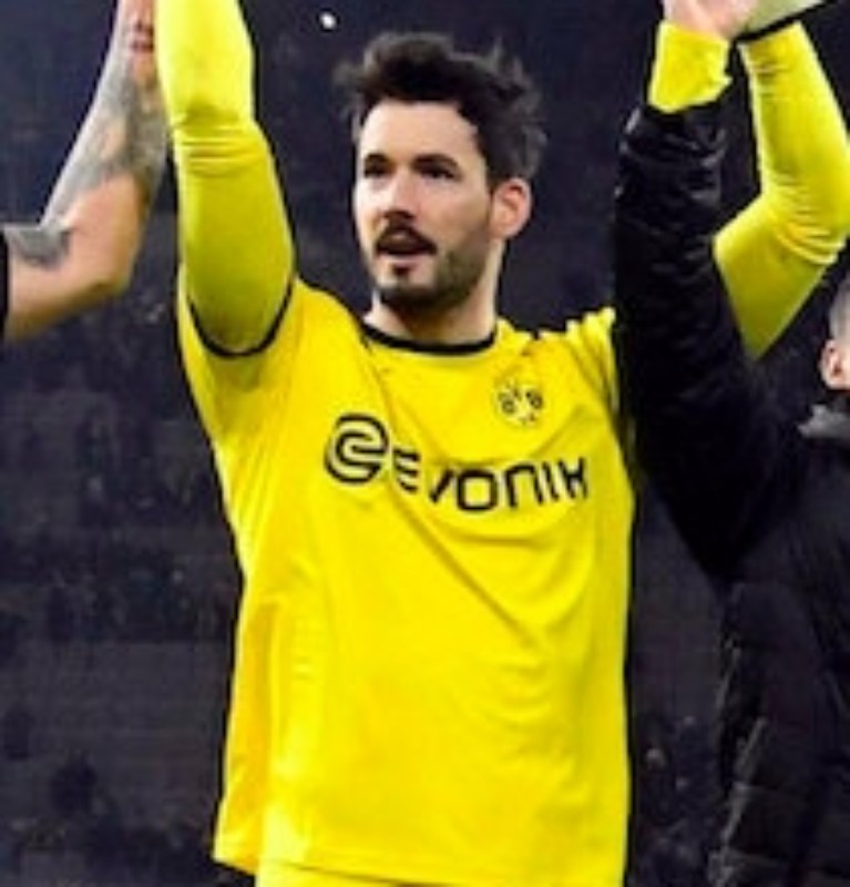 Borussia Dortmund 2019-20 GK Anniversary Kit