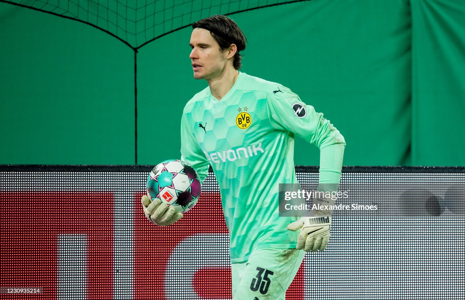 Borussia Dortmund 2020-21 Cup GK 1 Kit