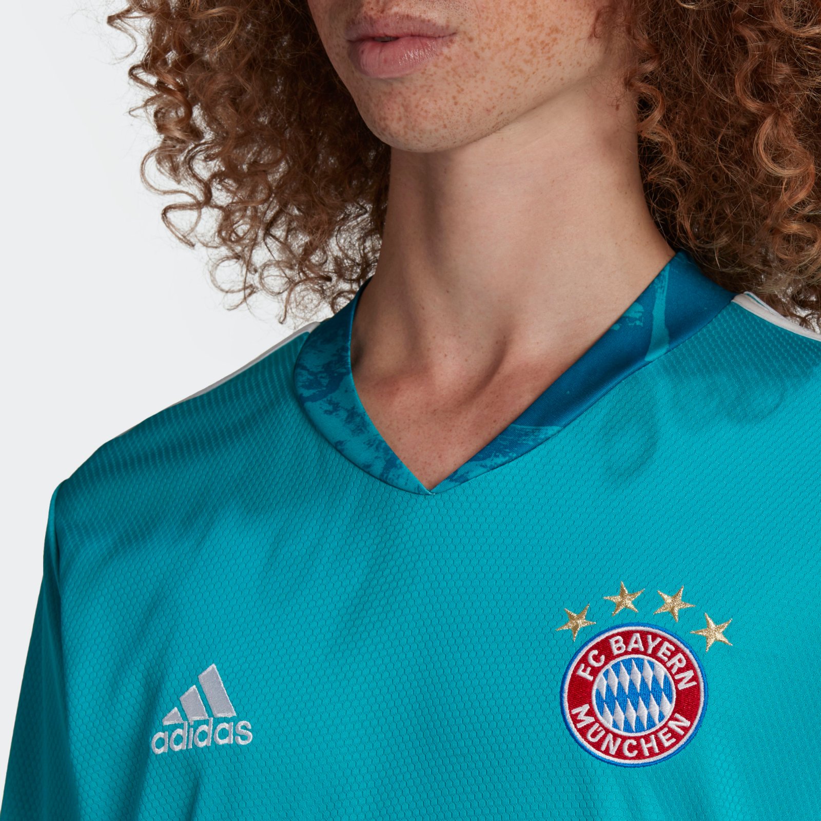 Bayern München 2020-21 GK 1 Kit