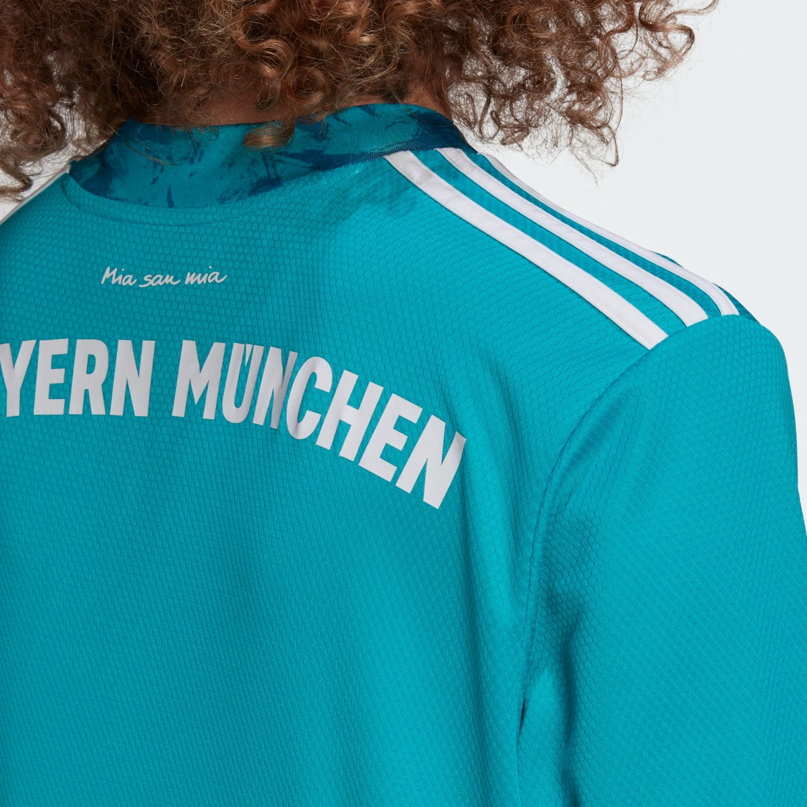 Bayern München 2020-21 GK 1 Kit