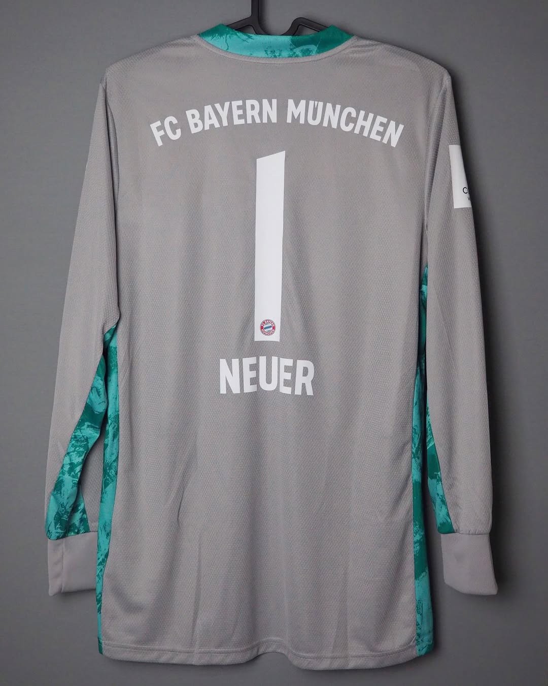 Bayern München 2020-21 GK 3 Kit
