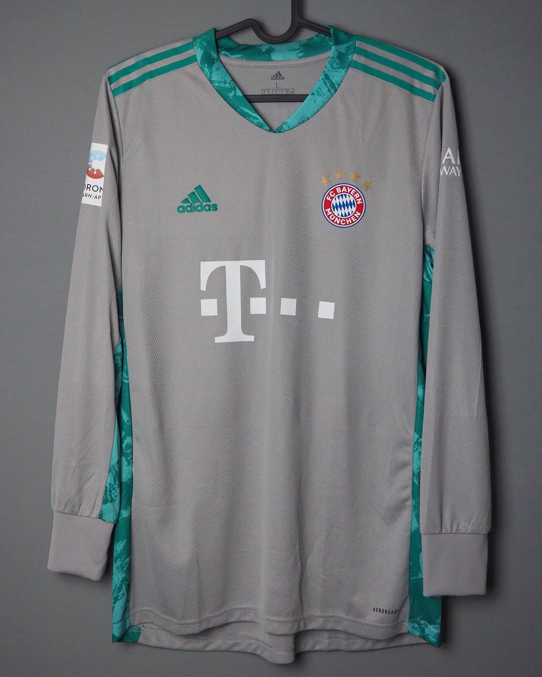 Bayern München 2020-21 GK 3 Kit