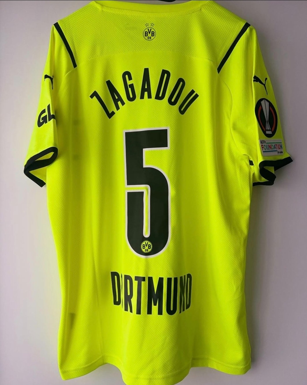 Borussia Dortmund 2021-22 Cup V2 Kit