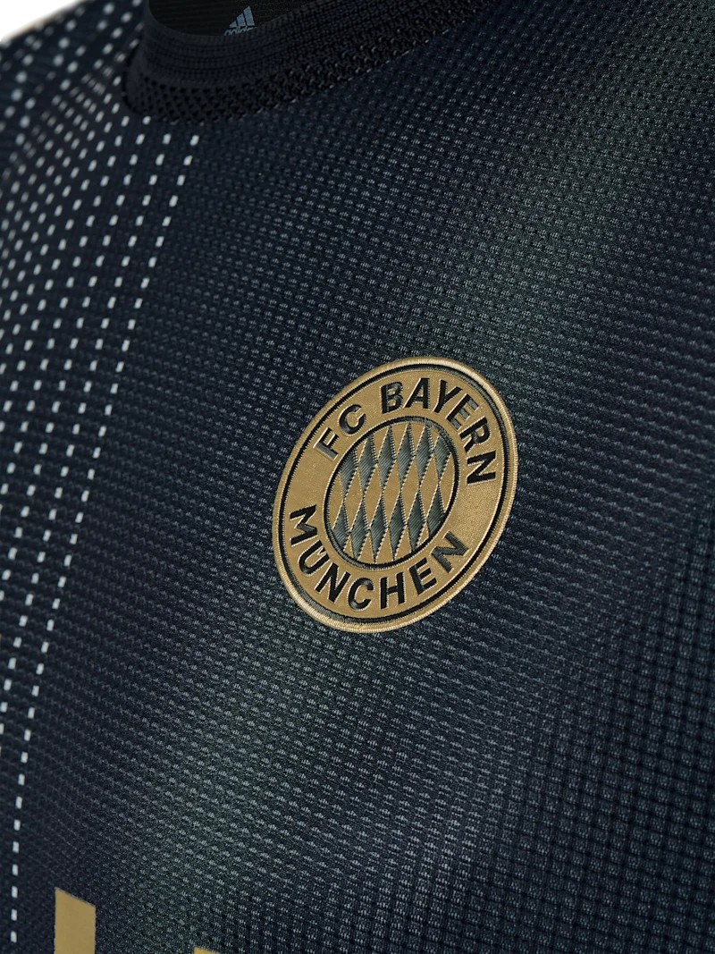 Bayern München 2021-22 Away Kit