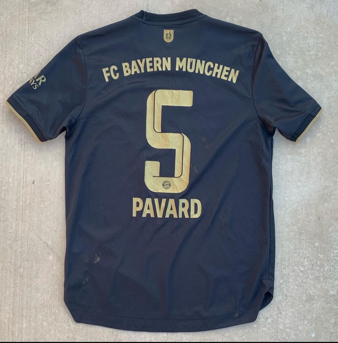 Bayern München 2021-22 Away V2 Kit