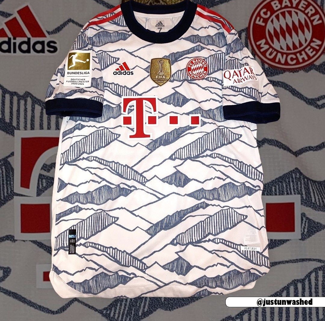 Bayern München 2021-22 Third V2 Kit
