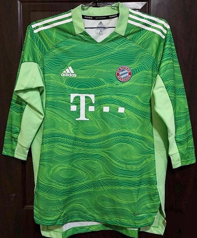Bayern München 2021-22 GK Third Kit