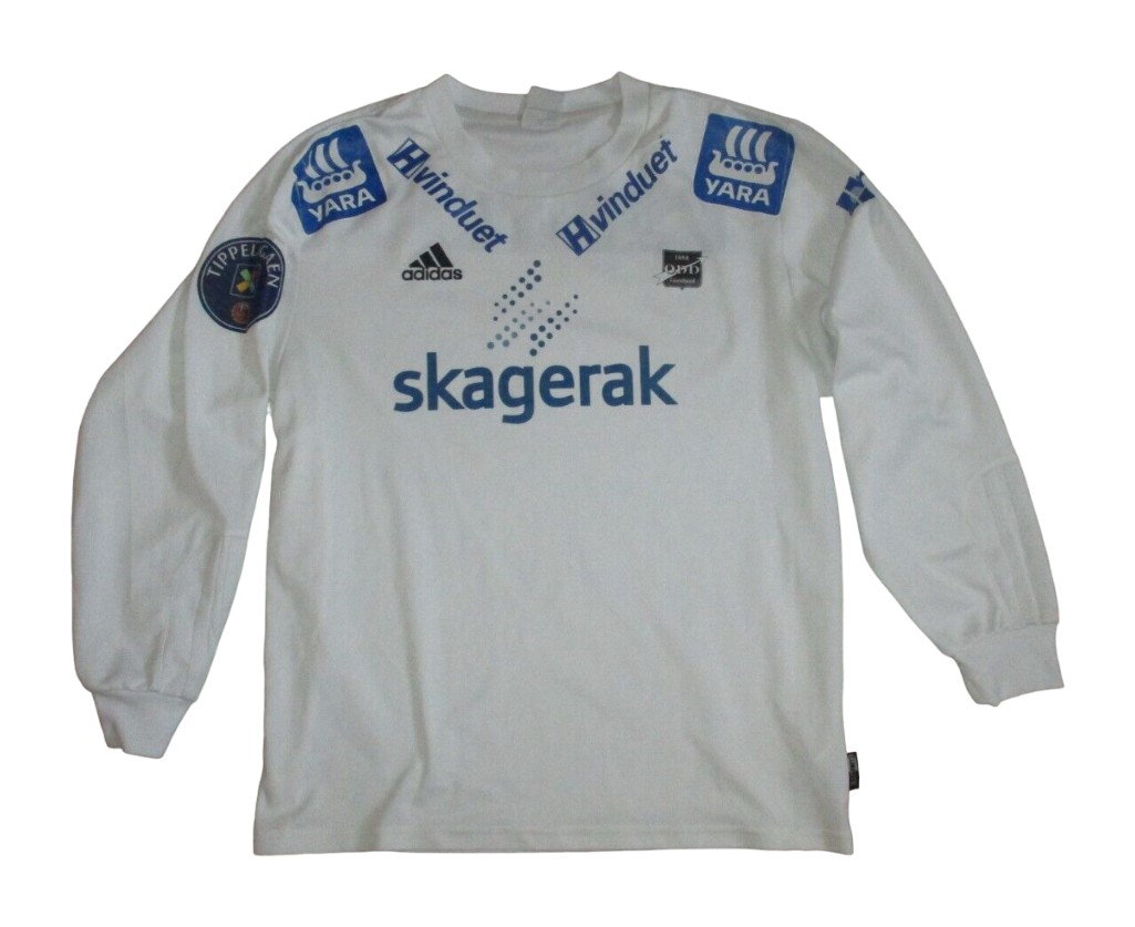 VfB Stuttgart 2021-22 GK 1 Kit