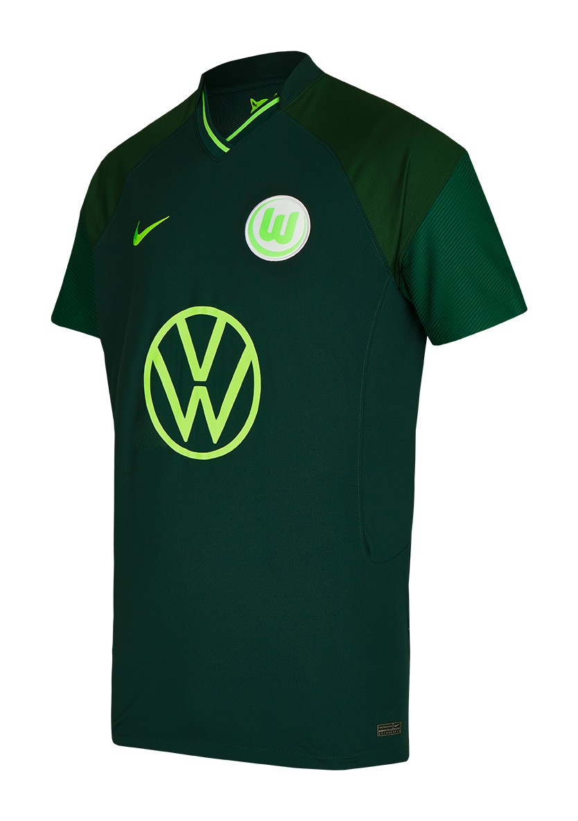 VfL Wolfsburg 2021-22 Away Kit