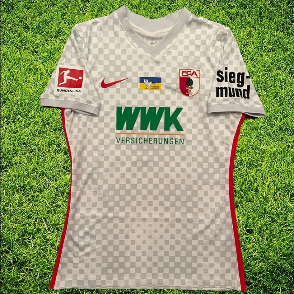 FC Augsburg 2021-22 Away 2 Kit