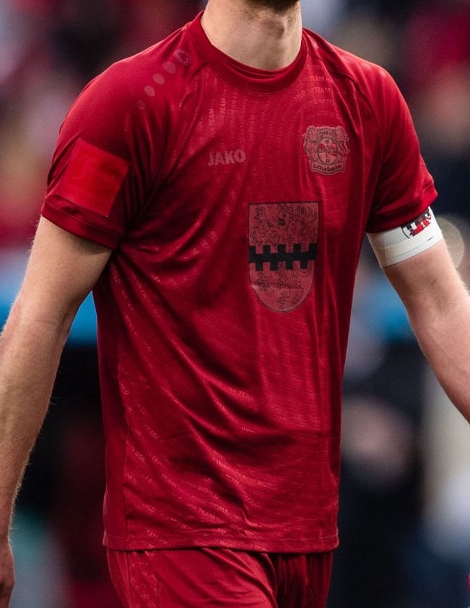 Bayer 04 Leverkusen 2021-22 GK Special Kit