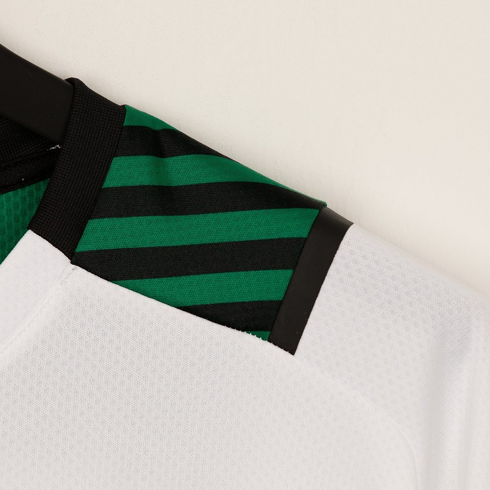 Borussia Mönchengladbach 2021-22 Home Kit