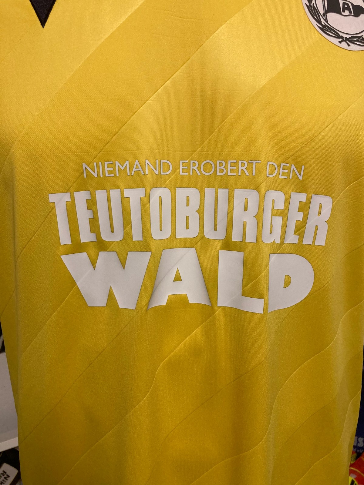 Arminia Bielefeld 2021-22 GK Special Kit