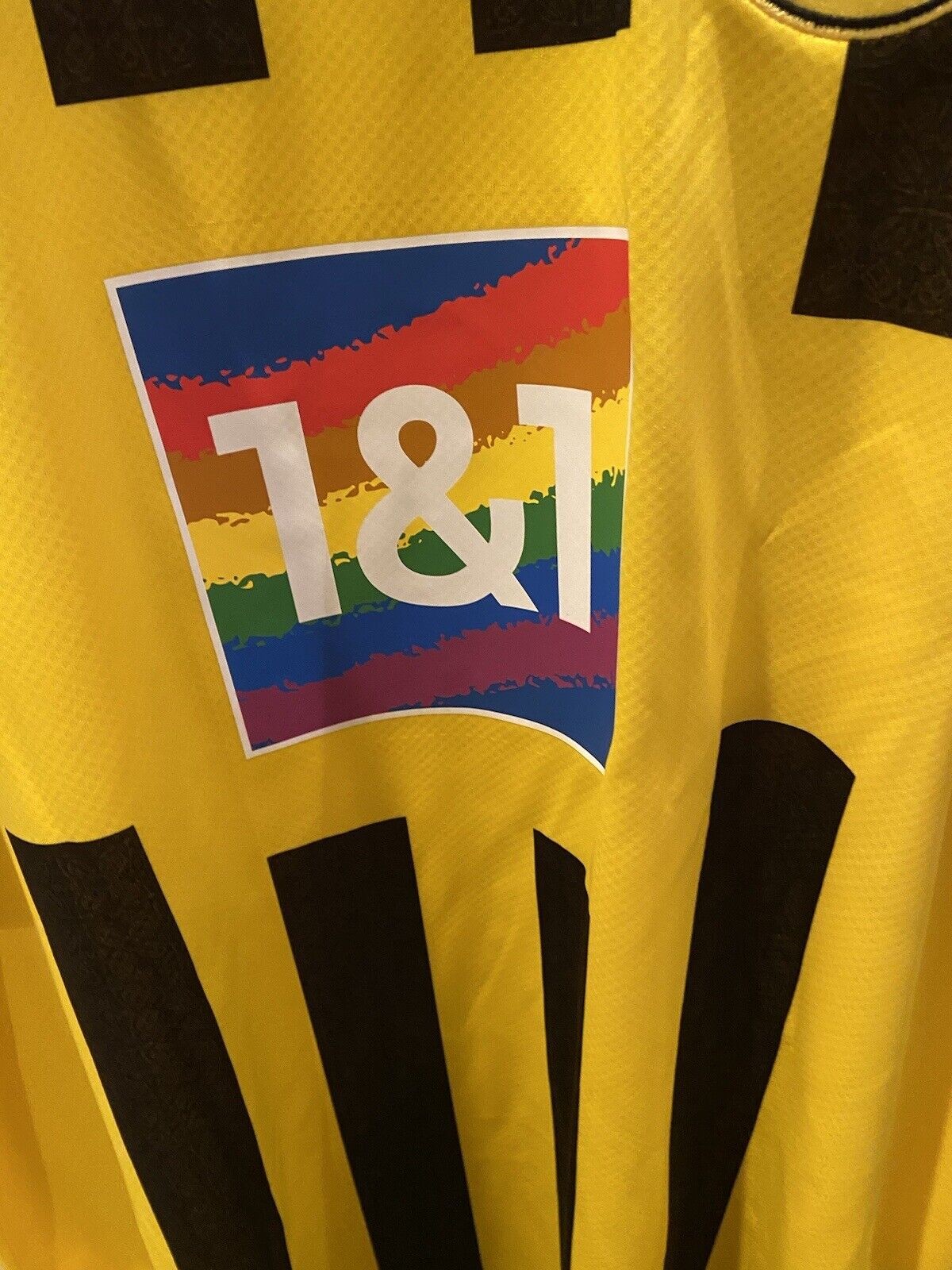 Borussia Dortmund 2022-23 Home V2 Kit