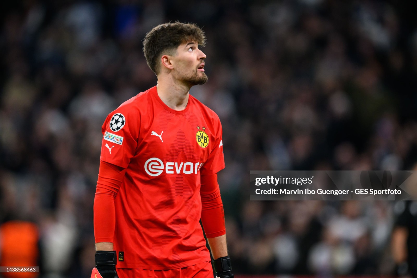 Borussia Dortmund 2022-23 Cup GK 1 Kit