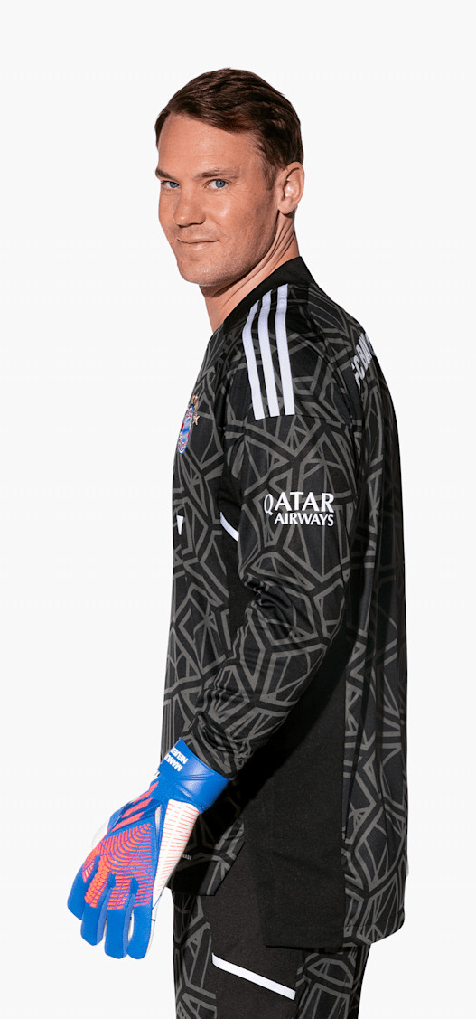 Bayern München 2022-23 GK Away Kit