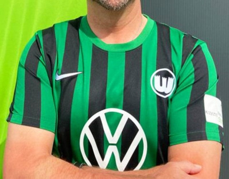 VfL Wolfsburg 2022-23 Special Kit